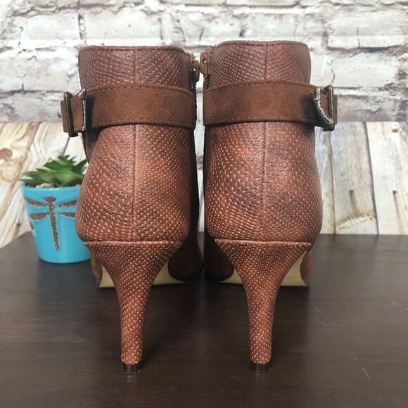 NEW Michael Antonio Size 7.5 Fremont Cognac Microfiber Heeled Ankle Booties - Picture 4 of 7